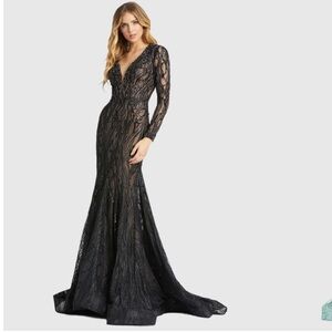 NWT MAC DUGGAL 79291 Beaded Illusion Long Sleeve Plunge Neck Gown BLACK Size 10